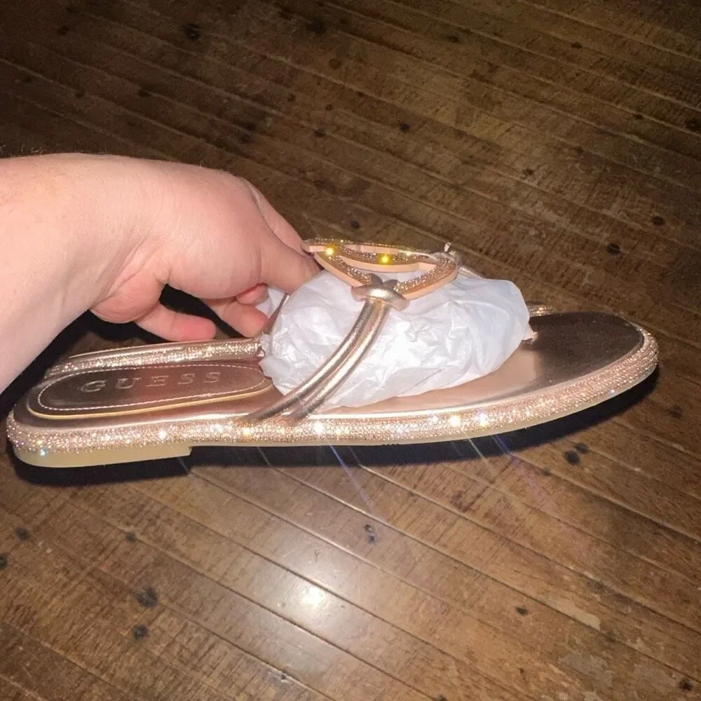 Guess shimmery glitter Saima size 11 pink crystal flip flop sandals